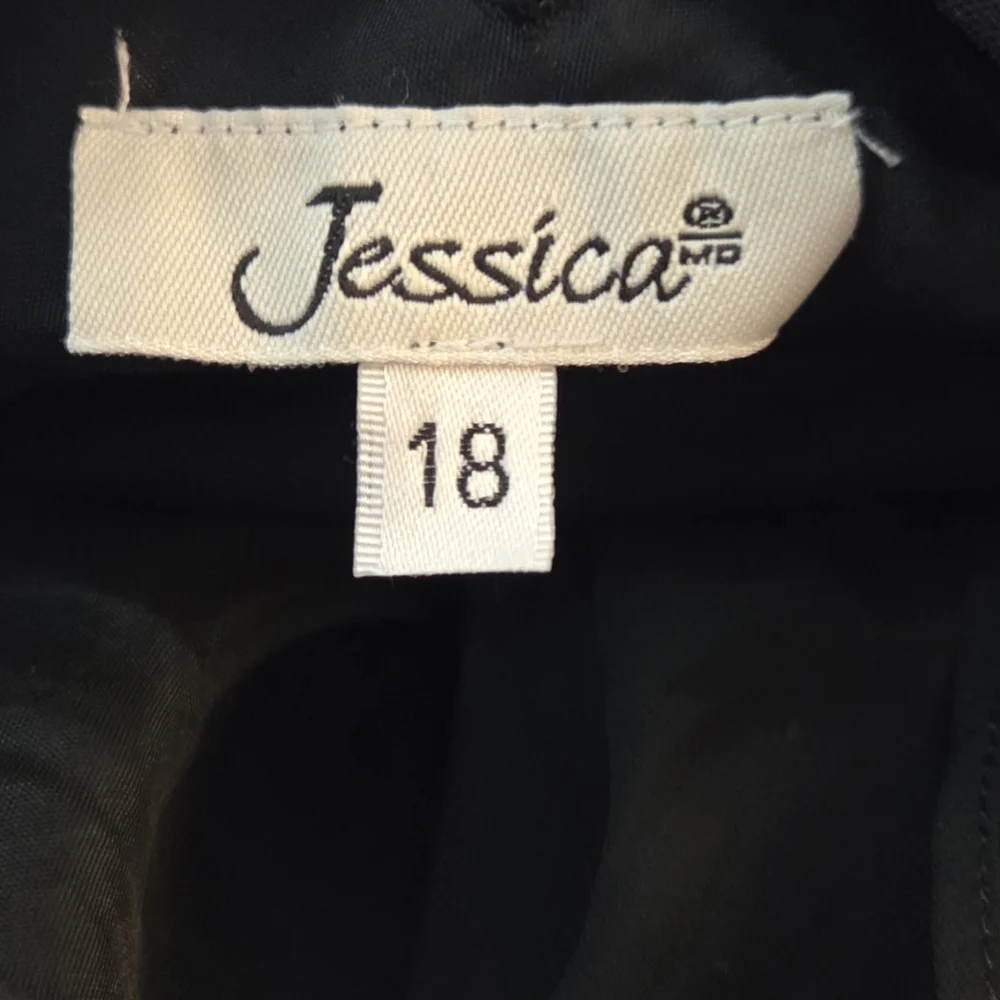 Jessica Black V-Neck Dress With Fluttery Sleeves Size 18 - Picture 7 of 7